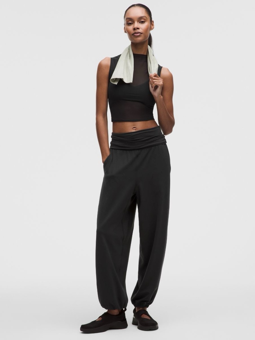 NWOT// lululemon athletica - Black High-Rise Rib Waist Align Joggers